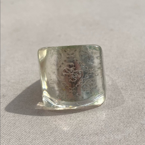 Gucci 1970’s acrylic and silver ring. Size 7 - Picture 3 of 3